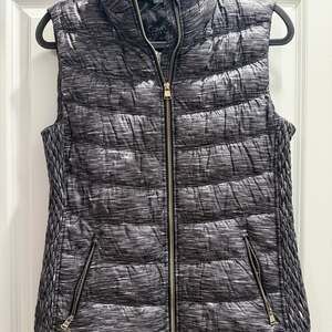 Calvin Klein Performance Women's Metallic Gray Premium Down Puffer Vest